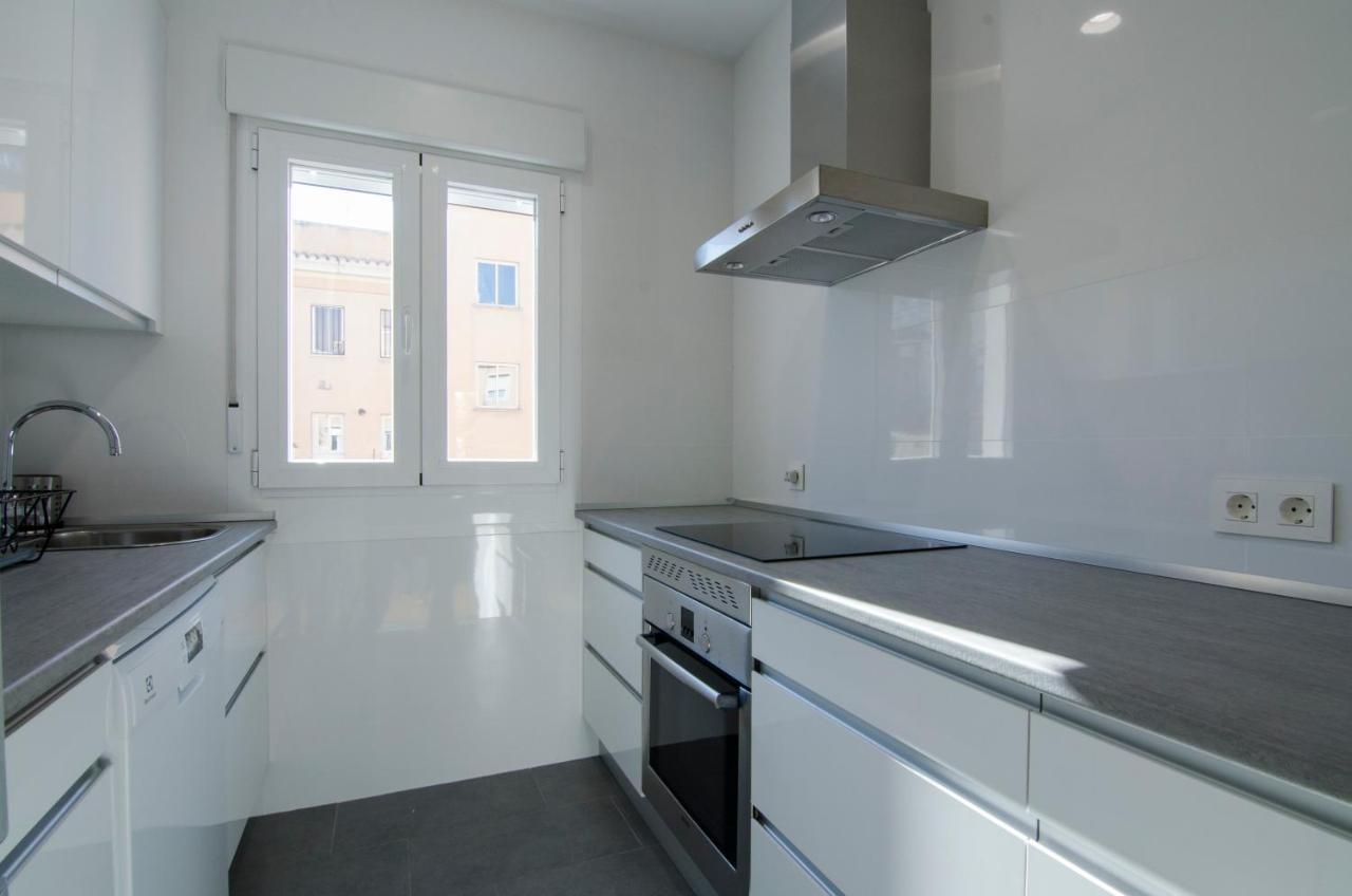 2 Bedrooms 2 Bathrooms Furnished - Bernabeu - Business Area With Terrace - Minty Stay Madrid Luaran gambar