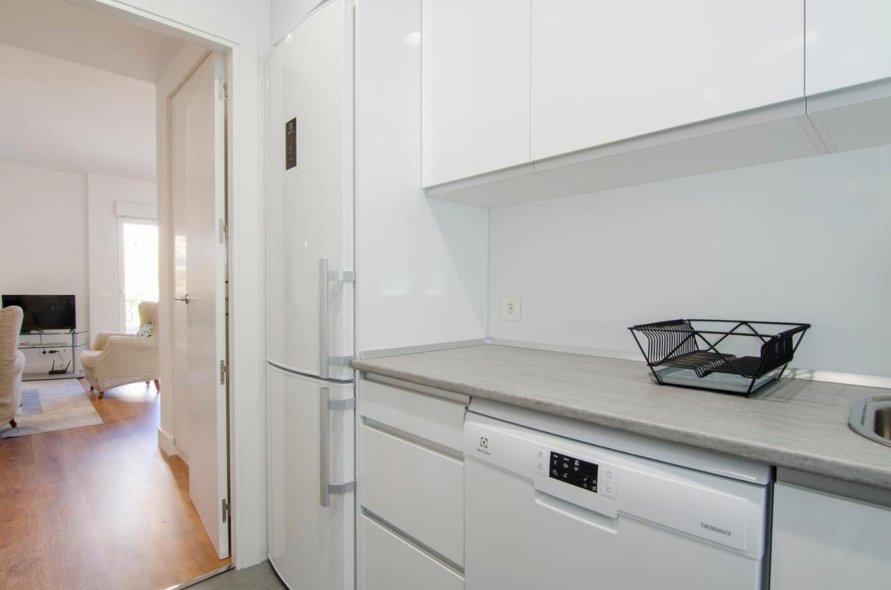 2 Bedrooms 2 Bathrooms Furnished - Bernabeu - Business Area With Terrace - Minty Stay Madrid Luaran gambar