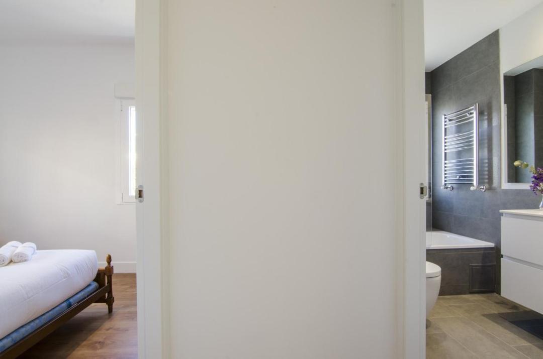 2 Bedrooms 2 Bathrooms Furnished - Bernabeu - Business Area With Terrace - Minty Stay Madrid Luaran gambar