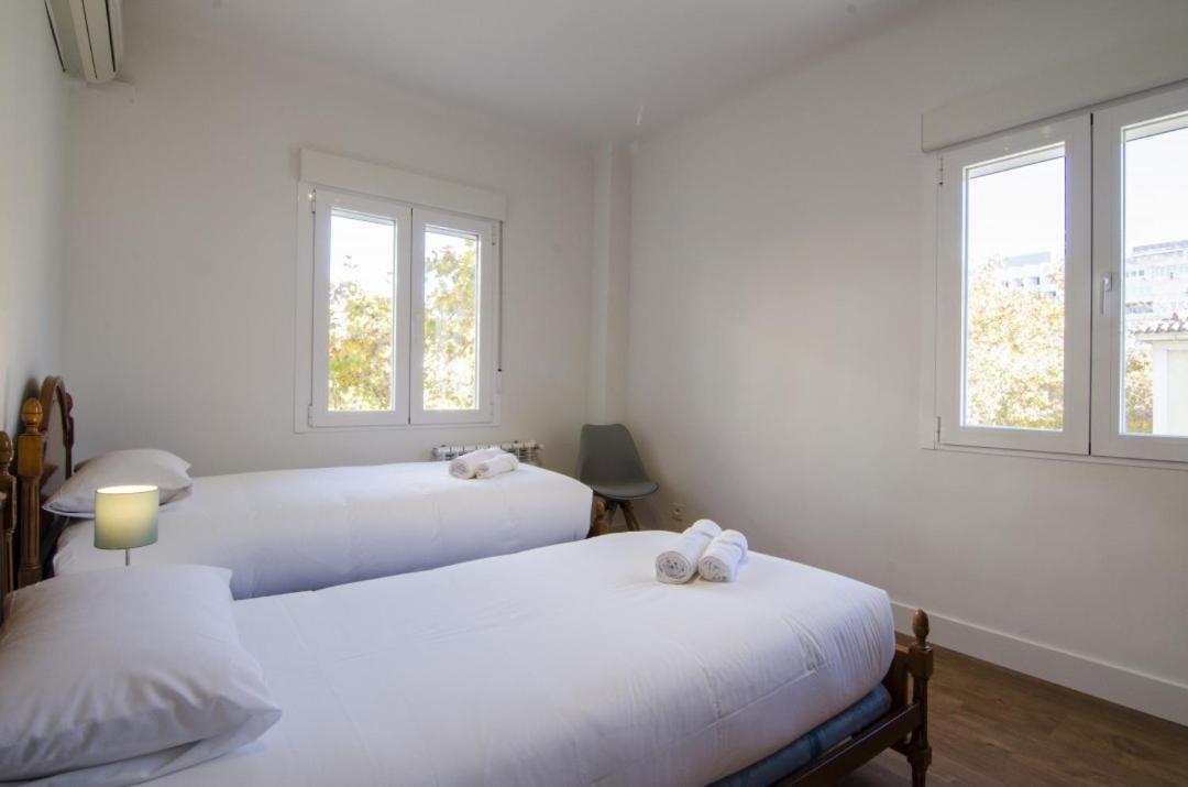 2 Bedrooms 2 Bathrooms Furnished - Bernabeu - Business Area With Terrace - Minty Stay Madrid Luaran gambar