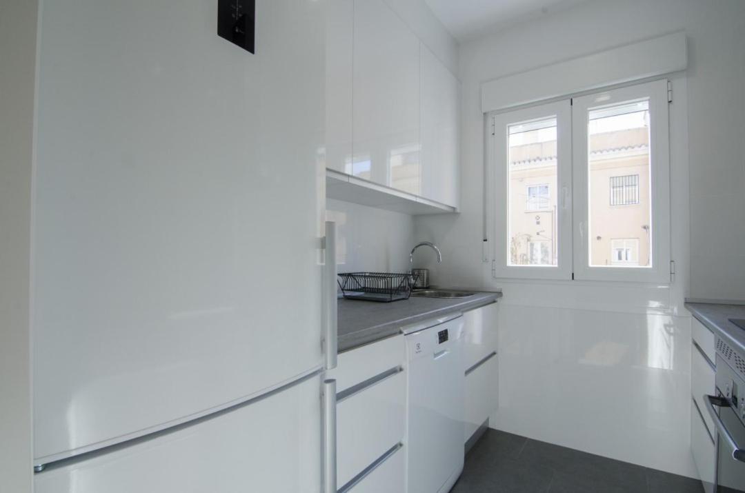 2 Bedrooms 2 Bathrooms Furnished - Bernabeu - Business Area With Terrace - Minty Stay Madrid Luaran gambar
