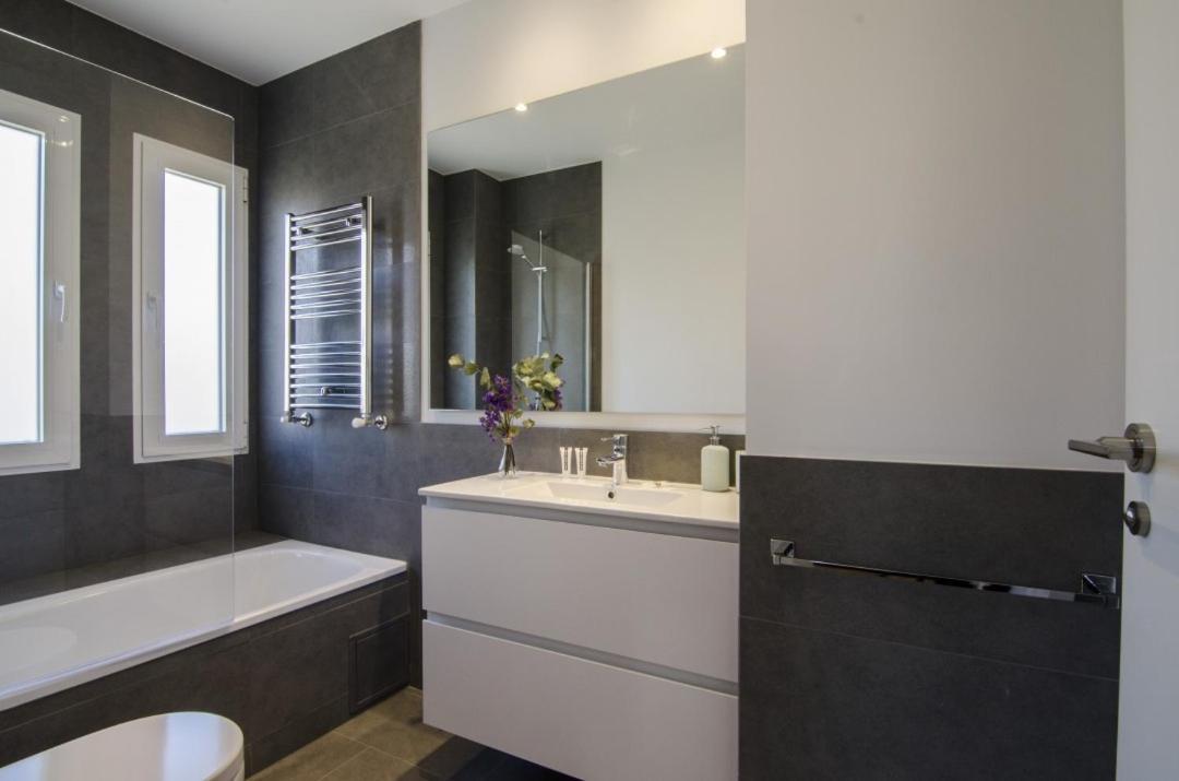 2 Bedrooms 2 Bathrooms Furnished - Bernabeu - Business Area With Terrace - Minty Stay Madrid Luaran gambar