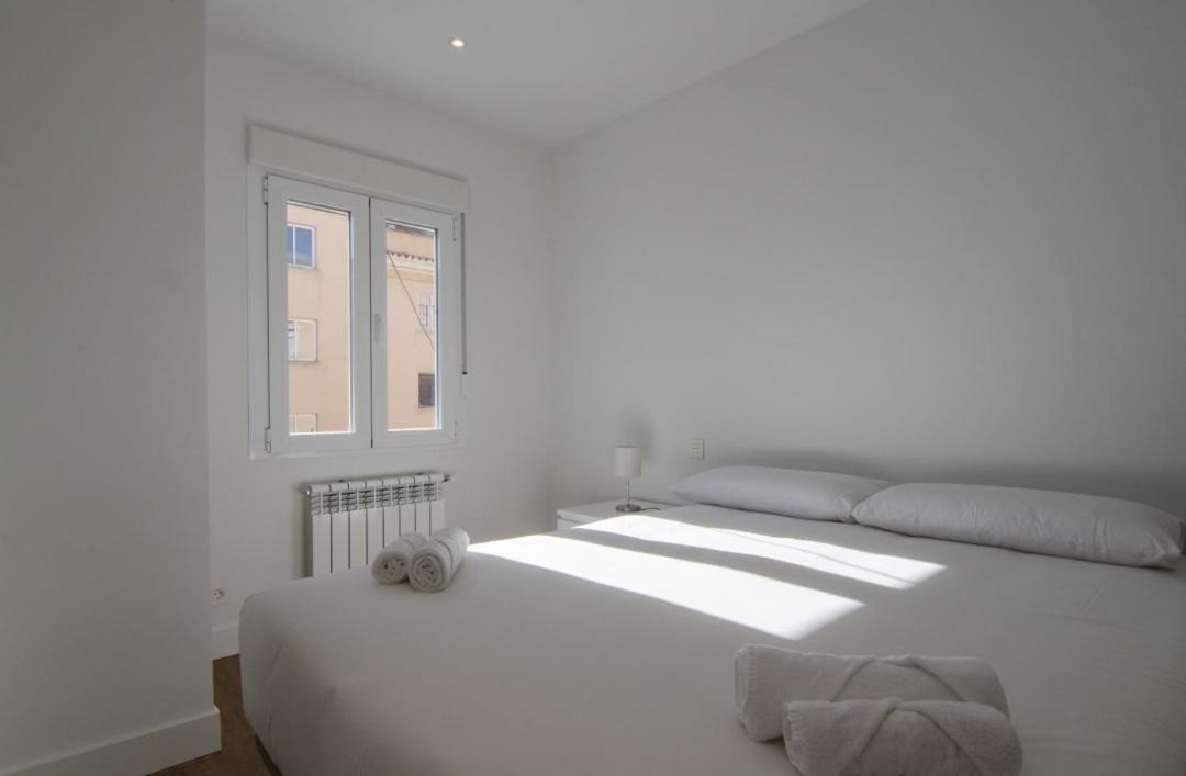 2 Bedrooms 2 Bathrooms Furnished - Bernabeu - Business Area With Terrace - Minty Stay Madrid Luaran gambar